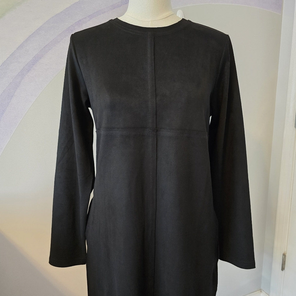 Joh | Small | Aurora Suede Round Neck with Pockets - Picture 2 of 11